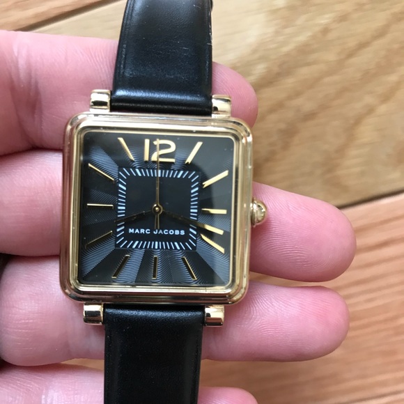 Marc Jacobs Vic Watch - Picture 5 of 7